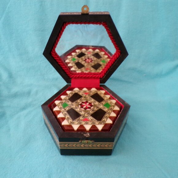 1960’s Vintage Antonio Lopez Morilla Inlaid Marquetry Coasters in Wood Box - Picture 7 of 12